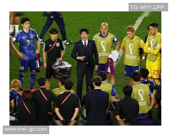 日本足球超级球星闪耀世界舞台引领亚洲绿茵新风潮