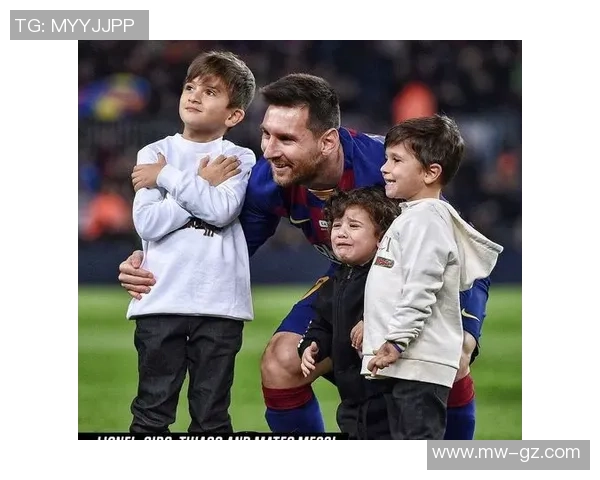 足球球星感人故事:他们背后的奋斗与坚持成就传奇人生 足球球星感人故事:他们背后的奋斗与坚持成就传奇人生